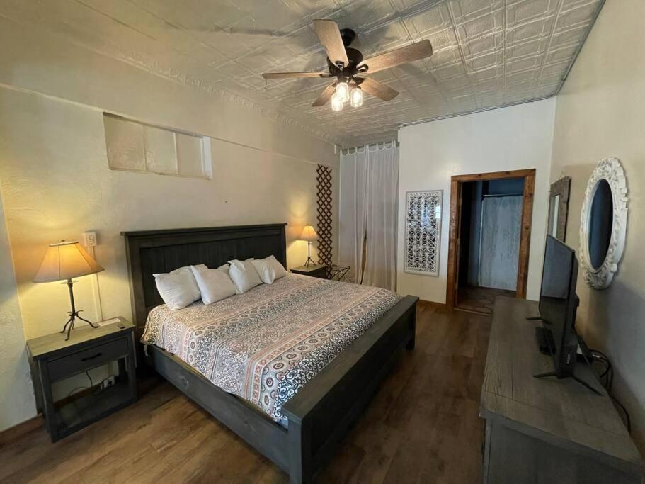 Loft 4 - 1 Of 5 Downtown Apartment Alpine Luaran gambar